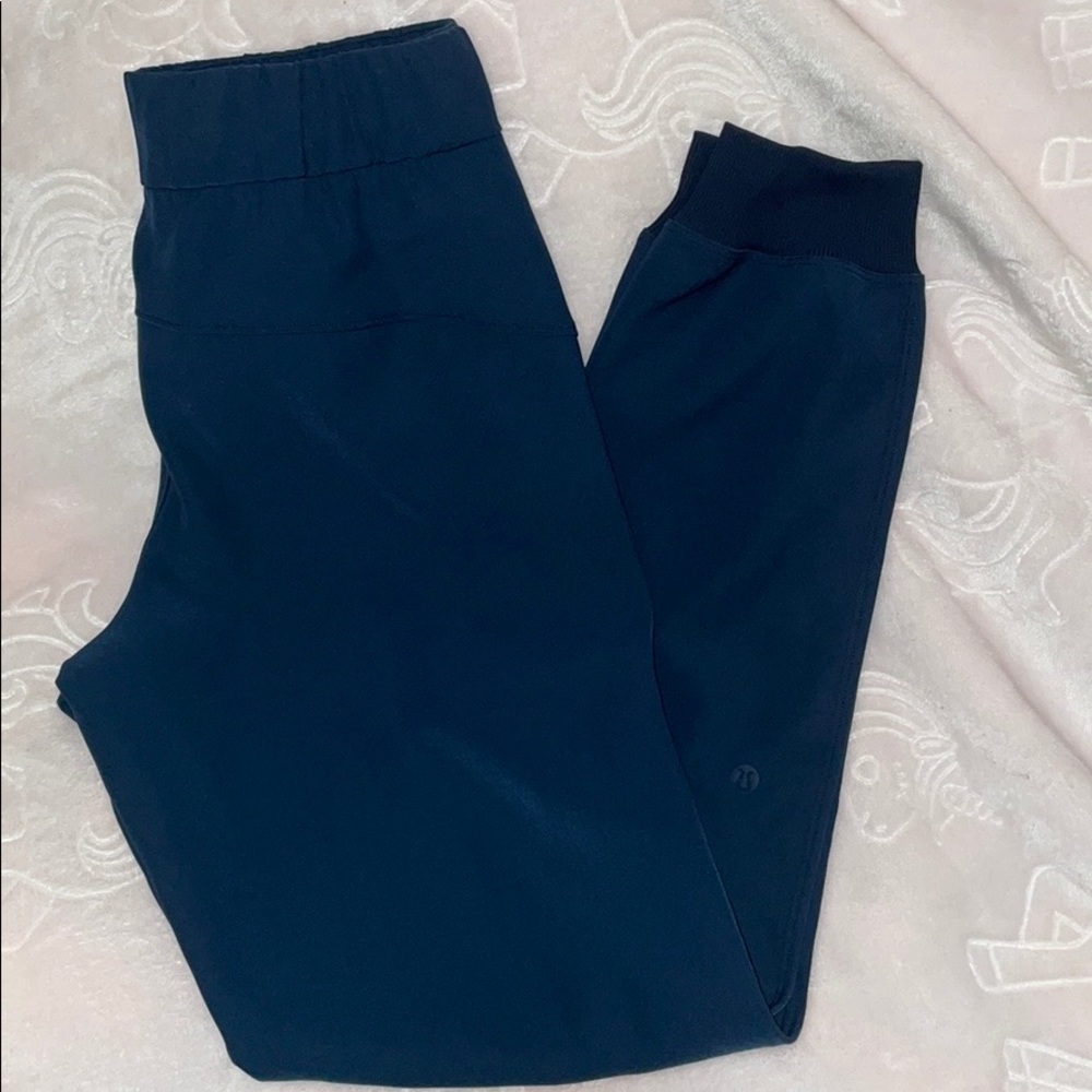 Lululemon On The Fly Joggers